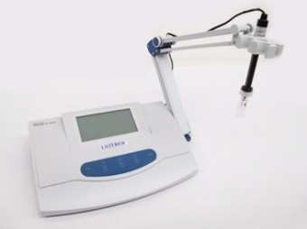 Conductivimetro digital de mesa manual  Luzeren